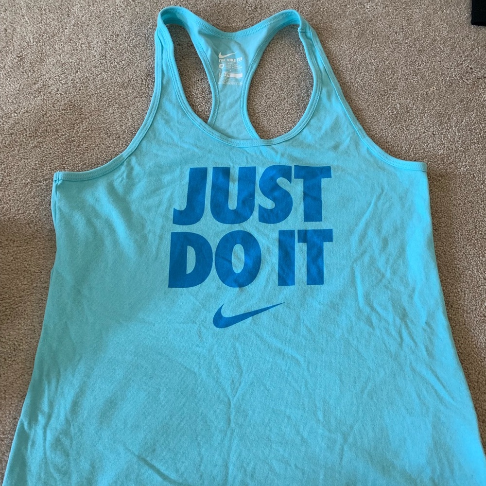 Nike workout tank